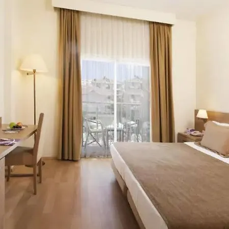 فندق Dream Family Club 4*